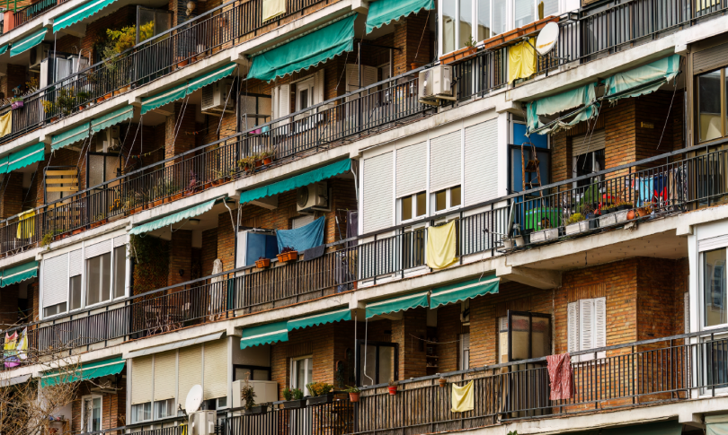 Γιατί οι πολυκατοικίες του ’70 και του ’80 χρειάζονται διαφορετική διαχείριση